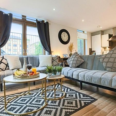 Campbell Park Apartment - City Centre - Free Parking, Balcony, Super-Fast Wifi And Smart Tv With Netflix By Yoko Property Milton Keynes Ngoại thất bức ảnh