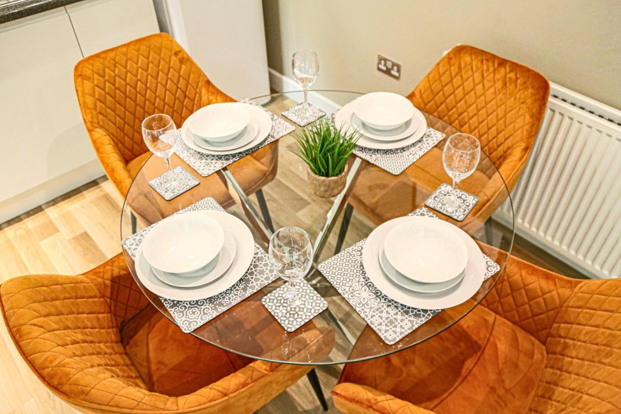 Campbell Park Apartment - City Centre - Free Parking, Balcony, Super-Fast Wifi And Smart Tv With Netflix By Yoko Property Milton Keynes Ngoại thất bức ảnh