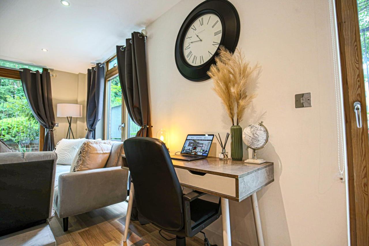 Campbell Park Apartment - City Centre - Free Parking, Balcony, Super-Fast Wifi And Smart Tv With Netflix By Yoko Property Milton Keynes Ngoại thất bức ảnh